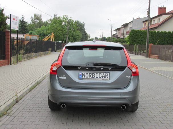 Volvo V60 T3 Kinetic 112 kW image number 28