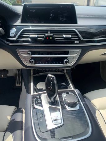 BMW 740d xDrive Individual 250 kW image number 25