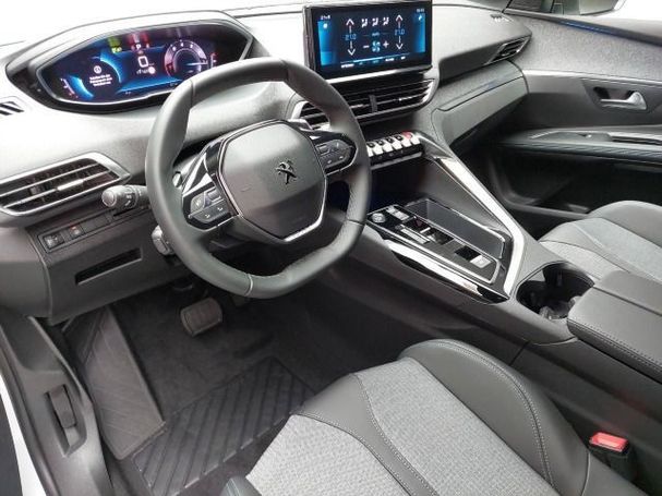 Peugeot 5008 PureTech 130 EAT8 Allure 96 kW image number 4