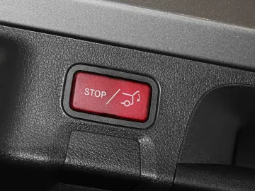 Car image 32