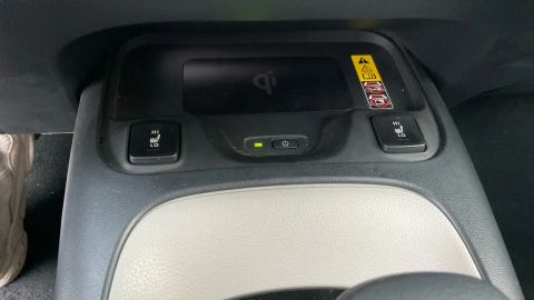 Car image 37