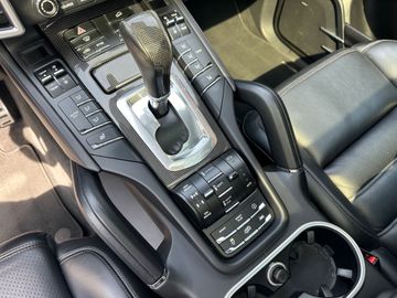 Car image 26