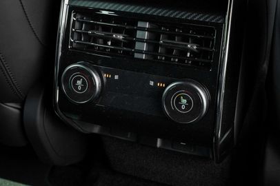 Car image 36