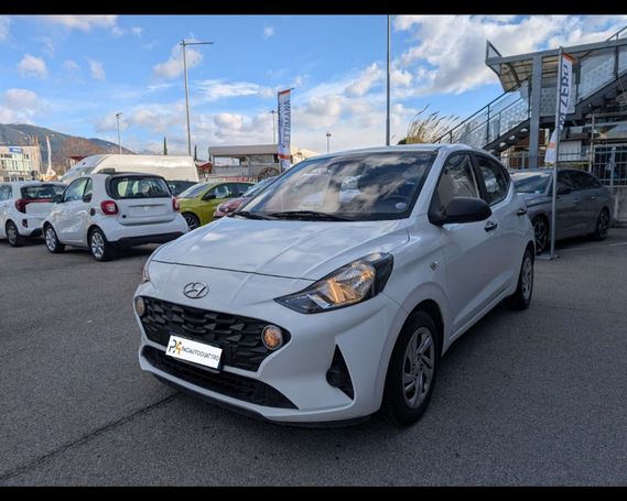 Hyundai i10 1.0 49 kW image number 1