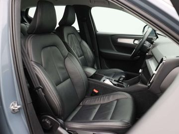 Car image 36