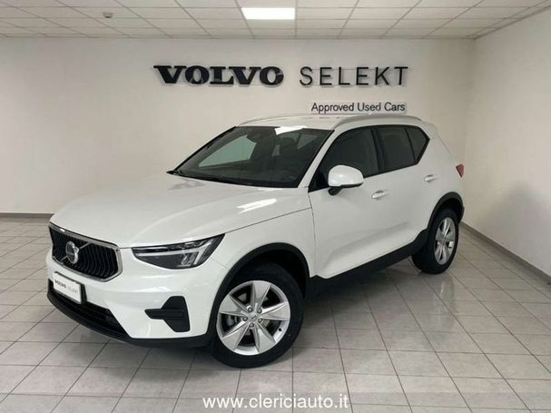 Volvo XC40 T2 Core 95 kW image number 1