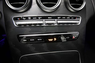 Car image 36