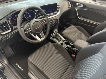 Car image 36