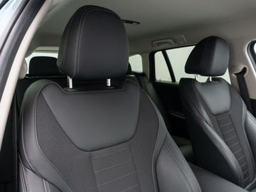 Car image 37