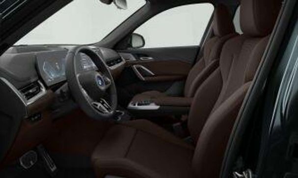 BMW X1 xDrive30e 240 kW image number 4