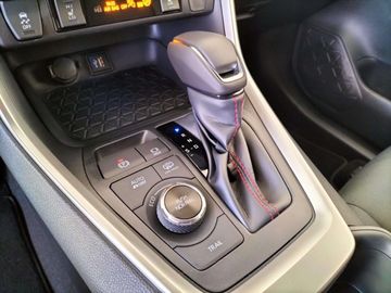 Car image 24