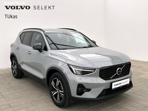 Volvo XC40 B4 Plus Dark 145 kW image number 2