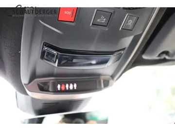 Car image 35