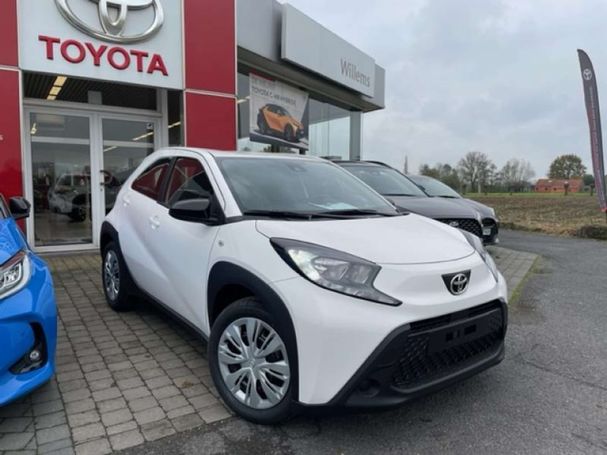 Toyota Aygo X 53 kW image number 2