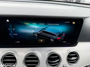 Car image 40