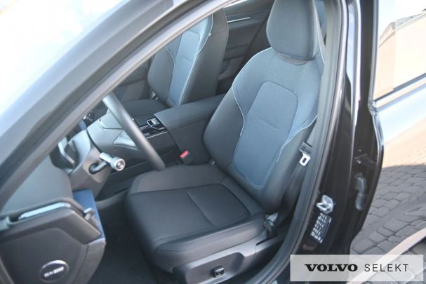 Volvo EX30 200 kW image number 13