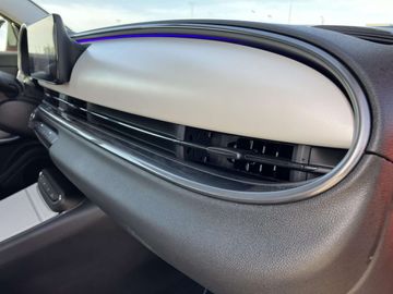 Car image 36