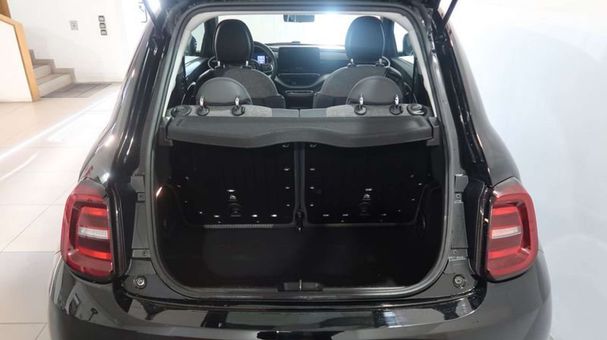 Fiat 500 e 70 kW image number 24