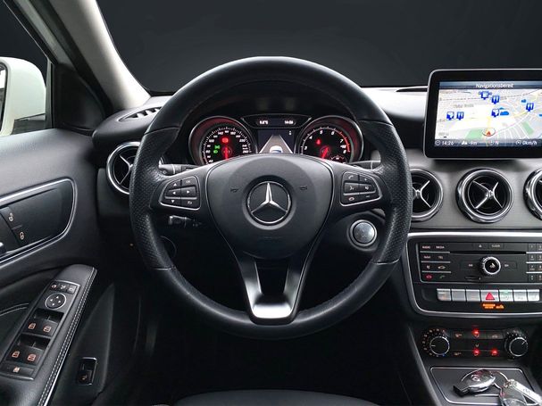 Mercedes-Benz GLA 180 90 kW image number 15