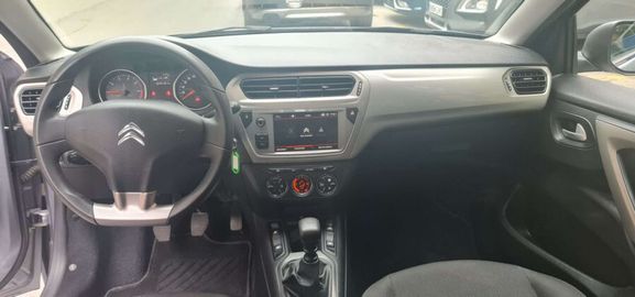 Car image 24