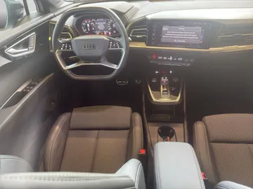 Car image 24