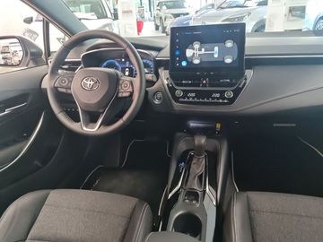 Car image 10