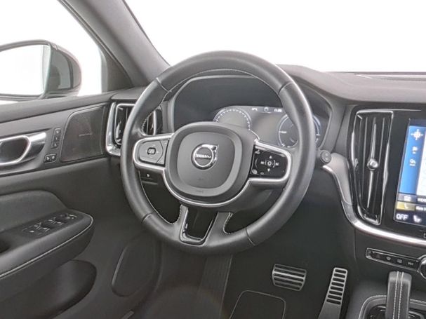 Volvo V60 T6 R Design AWD Recharge 251 kW image number 6