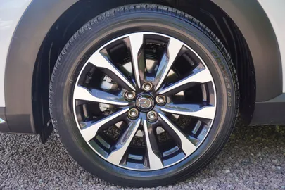 Car image 36
