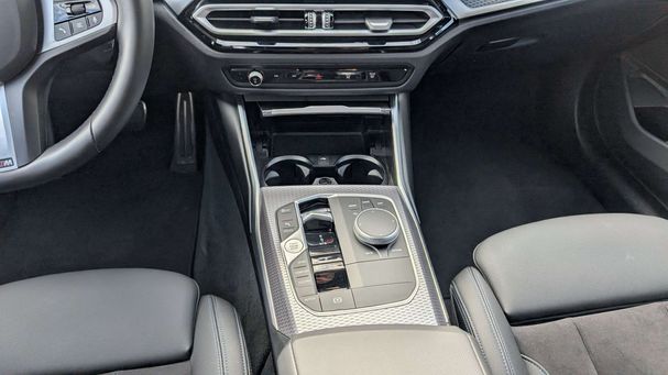 BMW 330i Touring 180 kW image number 14