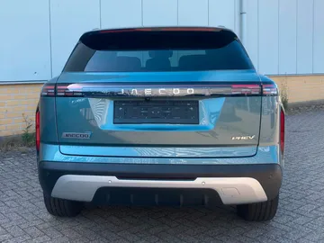 Car image 28