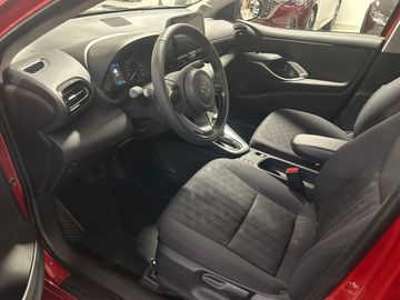 Car image 14