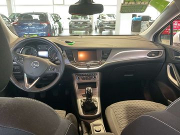 Car image 14