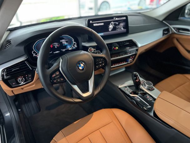 BMW 530 Touring xDrive 215 kW image number 22