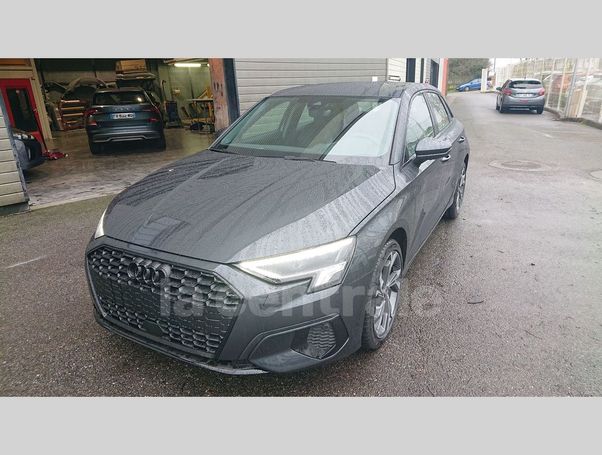 Audi A3 30 TFSI S tronic Sportback 81 kW image number 1