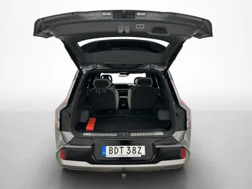 Car image 38