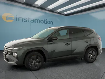 Car image 30