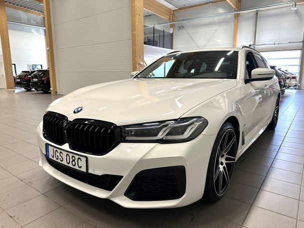 BMW 520d Touring xDrive 140 kW image number 1