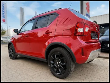 Car image 5