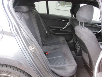 Car image 37