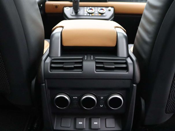 Land Rover Defender 110 P400e 297 kW image number 30