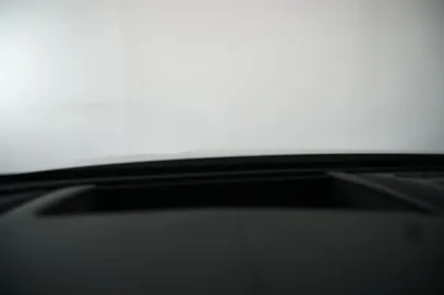 Car image 49