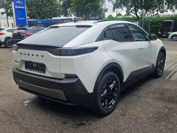 Car image 4