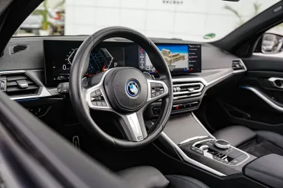 Car image 33