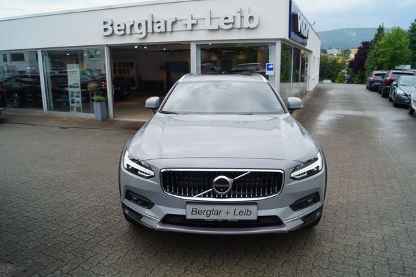 Volvo V90 Cross Country AWD B4 145 kW image number 2