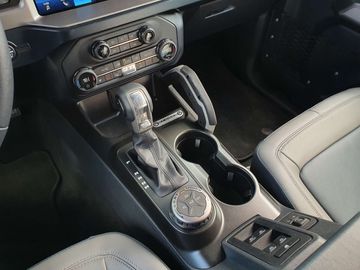 Car image 24