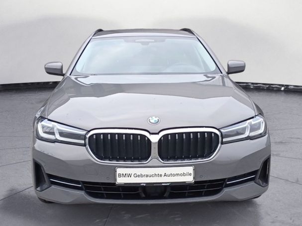 BMW 520d Touring 140 kW image number 9