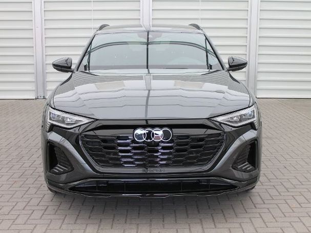 Audi Q8 e-tron 300 kW image number 2