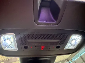 Car image 31
