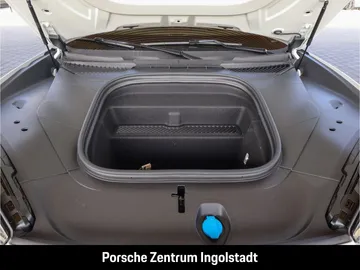 Car image 32