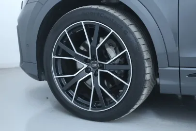 Car image 33